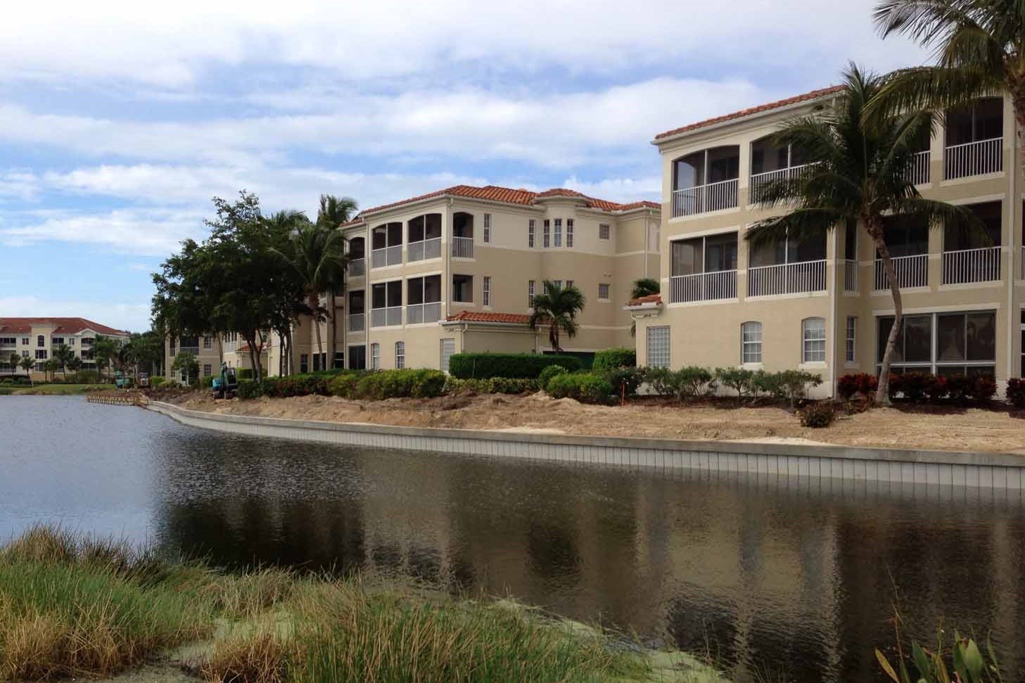 Wood seawall replacement Truline-Florida Yacht Club 3